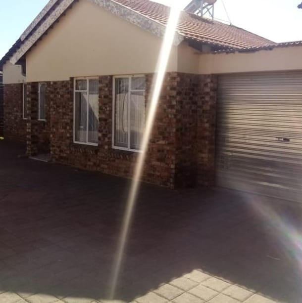 2 Bedroom Property for Sale in Vista Park Free State